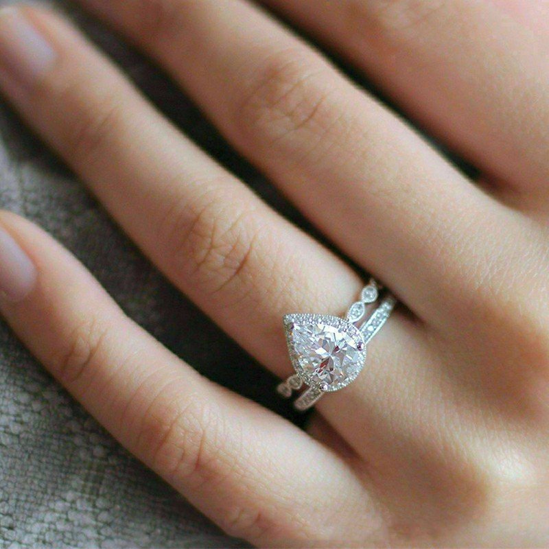 2ct Pear Cut Diamond Halo Bridal Set Engagement Wedding Ring 925