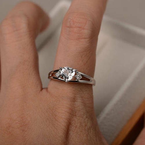 Brilliant Heart Cut Diamond Skeleton Hand Love 925 Sterling Silver Woman Ring SJ7458 photo review