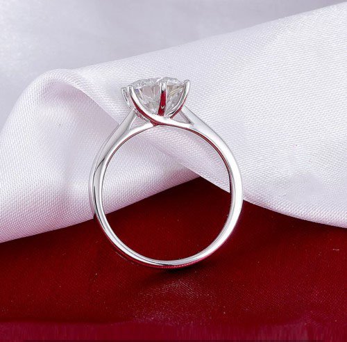 1.10CT White Round Cut Moissanite Solitaire Engagement Ring 925 Sterling Silver