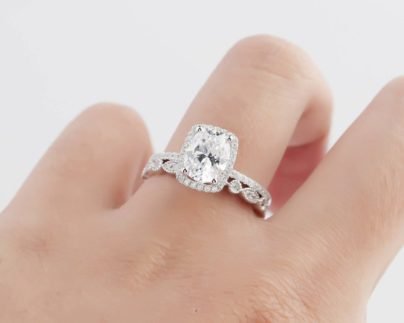 in fingure Oval Cut Solid Gold mothers day gift ring set
