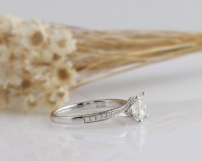 side view of princess cut moissanite diamond solid gold ring