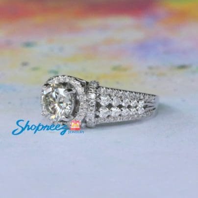 Round Moissanite Halo Ring / 1.00 CT Colorless Moissanite Ring / Vintage Halo Engagement Rings / White Gold Rings For Women / Best Halo Ring SJ8295