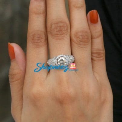 Round Moissanite Halo Ring / 1.00 CT Colorless Moissanite Ring / Vintage Halo Engagement Rings / White Gold Rings For Women / Best Halo Ring SJ8295