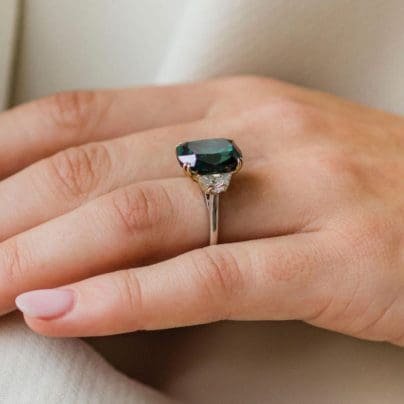 Green Oval Moissanite 3 Stone Engagement Ring Set White Gold vintage Engagement Ring Set for women Oval Diamond wedding Anniversary Gift SJ8547