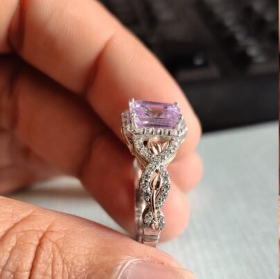 New Enchanted Disney Rapunzel Rose de 1.25 Carat Amethyst & Diamond Frame Engagement Ring in Sterling Silver / Wife Gifts Ring SJ2504