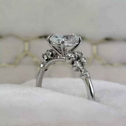 Oval Cut Diamond Ring