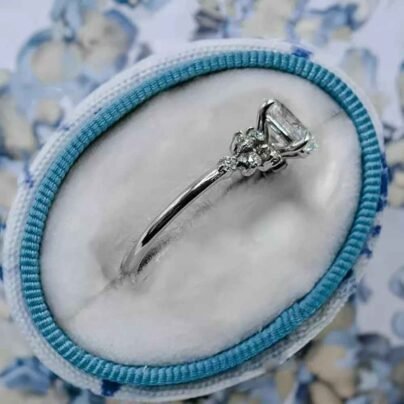 Oval Cut Diamond Ring