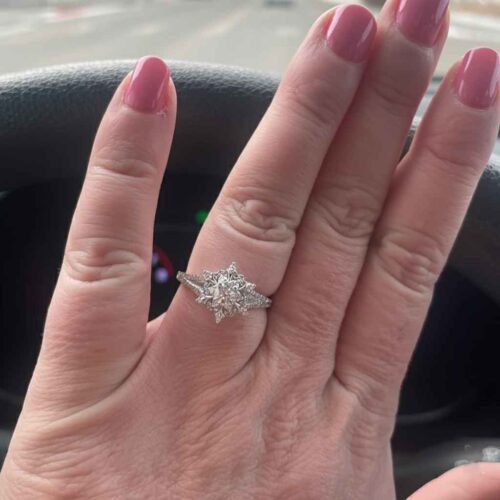Enchanted Disney Elsa 1.73 CT. T.W. Moissanite Snowflake Engagement Ring in 14K White Gold photo review