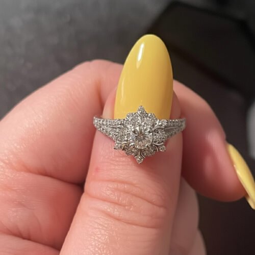 Enchanted Disney Elsa 1.73 CT. T.W. Moissanite Snowflake Engagement Ring in 14K White Gold photo review